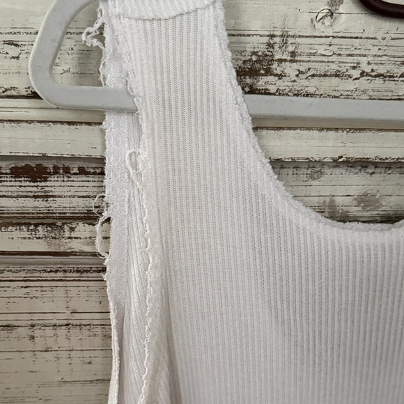 White Distressed Ribbed Tank Top - Picture 2 of 5